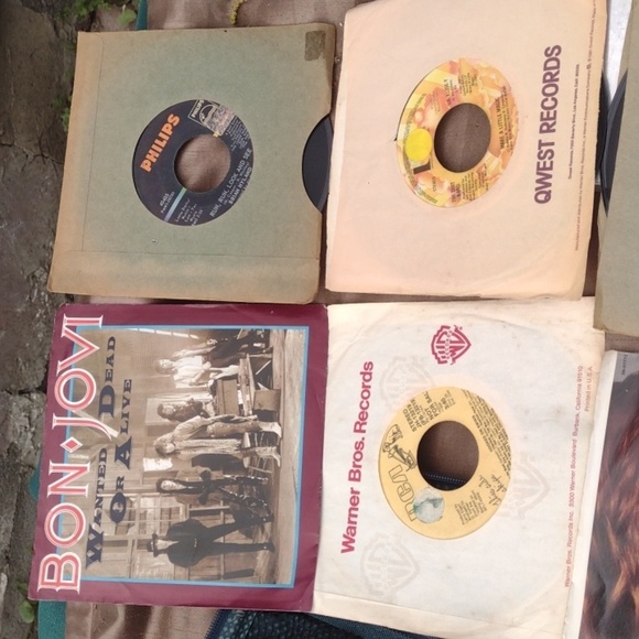 Vintage Vinyl Record Collection 60's-80's(15 Count) 45's - Picture 4 of 5